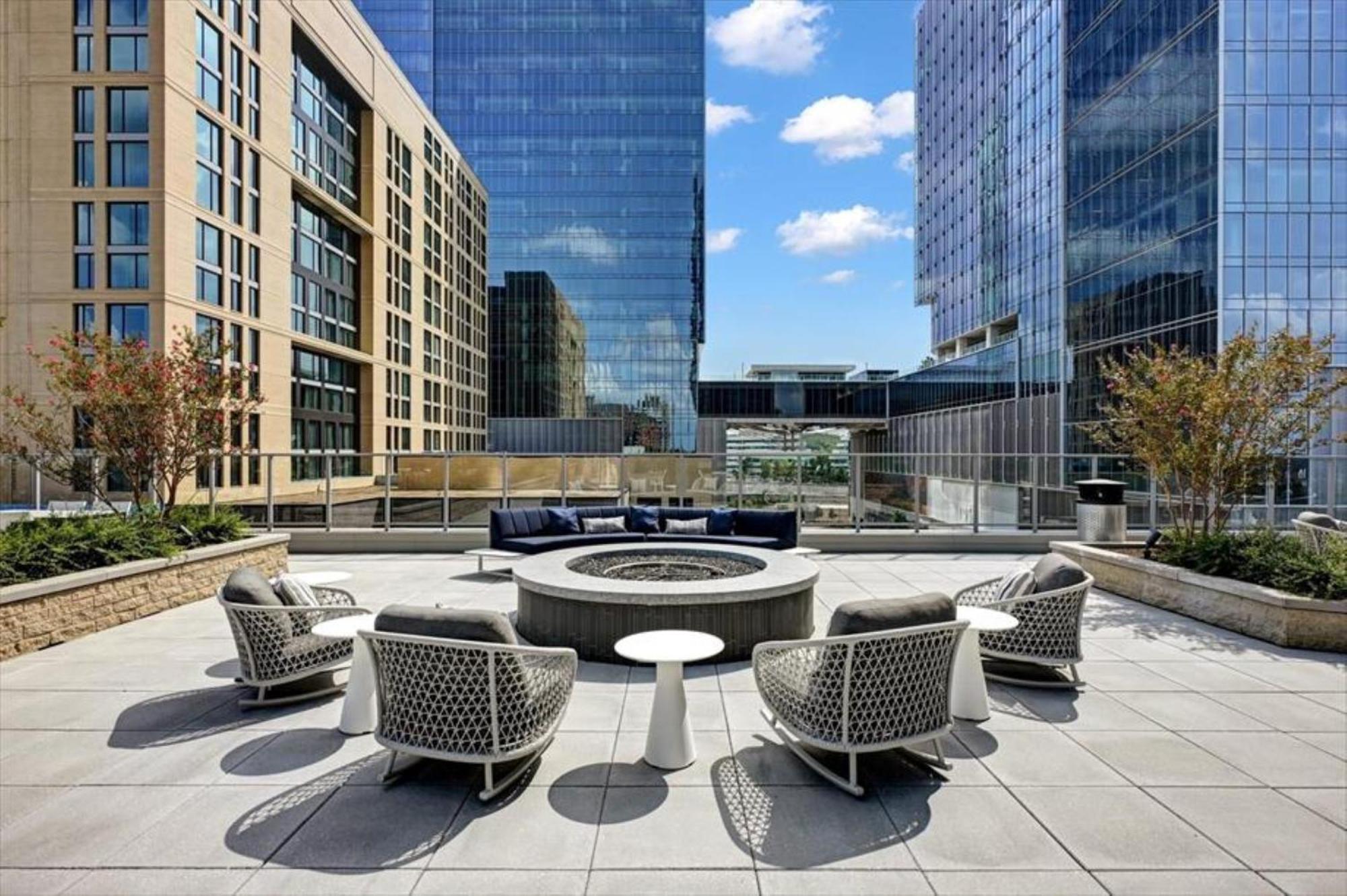 Global Luxury Suites At Town Center Reston Zewnętrze zdjęcie